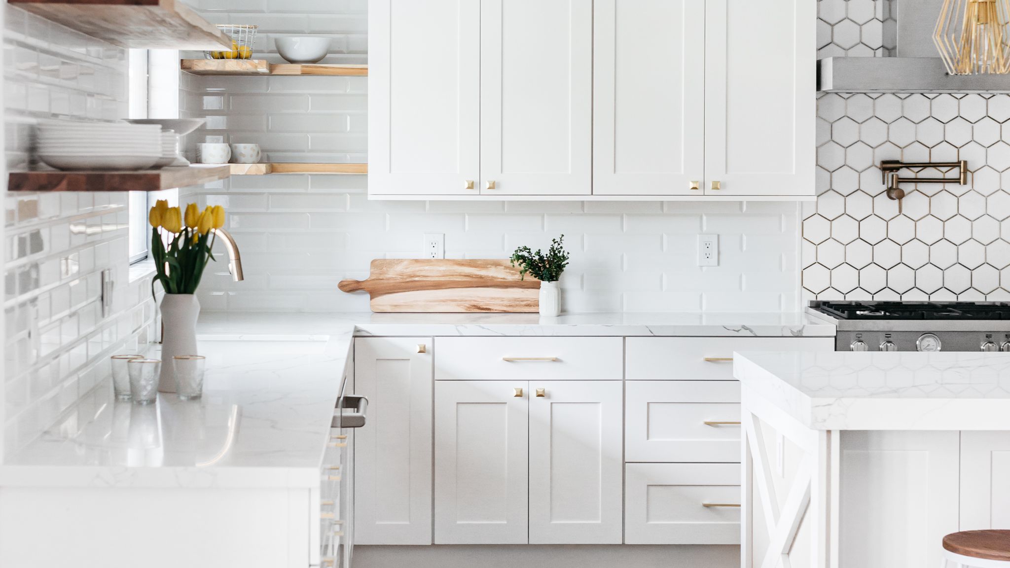 How High-End Wholesale Kitchen Cabinets Enhance Property Value (1)