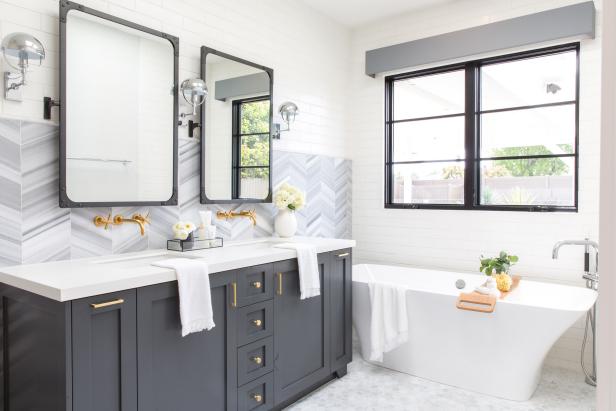 Top 7 Reasons to Hire a Professional for Bathroom Design